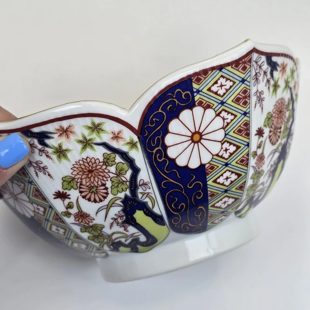 Vintage Imari Ware Japan Scalloped Porcelain Serving Bowl Gold Trim Floral 8